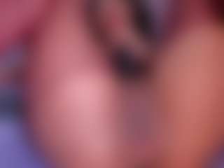 CataleyaBianchi's Live Sex Cam Show