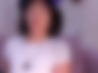 CataleyaBianchi's Live Sex Cam Show