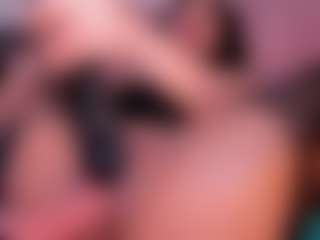 CataleyaBianchi's Live Sex Cam Show