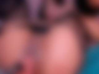 CataleyaBianchi's Live Sex Cam Show