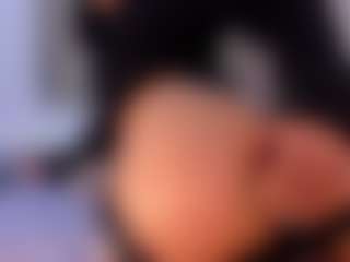 CataleyaBianchi's Live Sex Cam Show