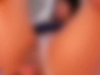 CataleyaBianchi's Live Sex Cam Show