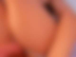 CataleyaBianchi's Live Sex Cam Show