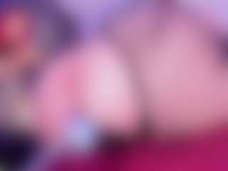 Live cam show with jade-swet - Brown Eyes Red Hair on Gym Cam Girls