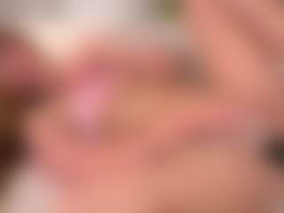 Ellie's Live Sex Cam Show