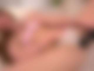 Live cam show with Ellie - Red Hair on milfzrlive.com