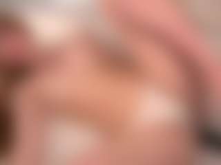 Live cam show with Ellie - Blue Eyes on EXY