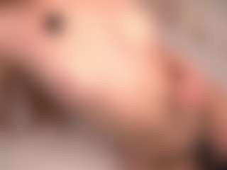 Ellie's Live Sex Cam Show