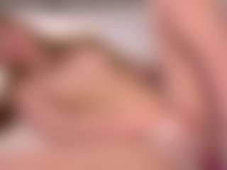 Ellie's Live Sex Cam Show