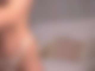 Ellie's Live Sex Cam Show