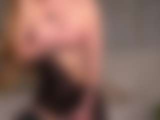 Ellie's Live Sex Cam Show