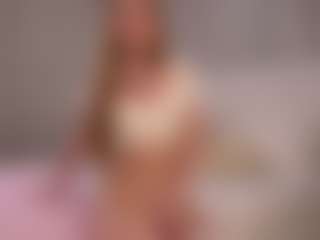 Ellie's Live Sex Cam Show