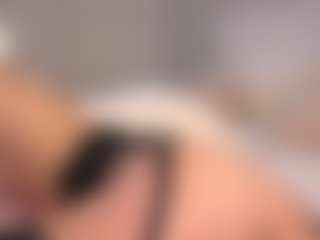 Live cam show with Ellie - College on sexylive.show