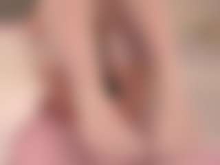 Ellie's Live Sex Cam Show