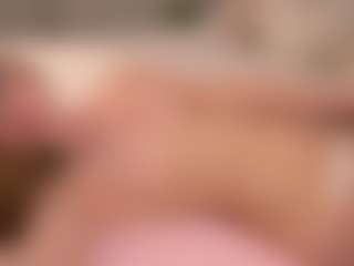 Ellie's Live Sex Cam Show