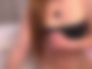 Ellie's Live Sex Cam Show