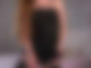 Live cam show with Ellie - Red Hair Amateur on Mixed Magazine Live