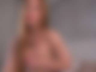Live cam show with Ellie - College Lovense on 1on1-livenow