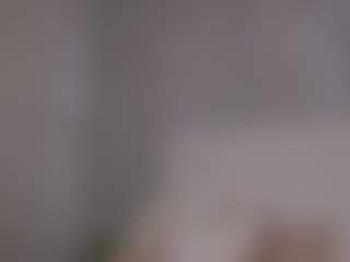 Live cam show with Ellie - Spank Red Hair on chickslive.net