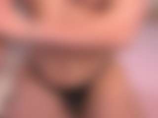 Live cam show with Ellie - Cute on Fit Hotties