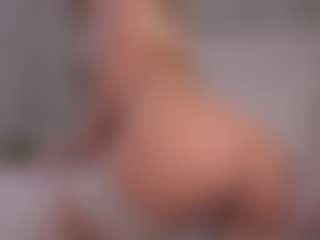 Live cam show with Ellie - Red Hair HD on CamClone