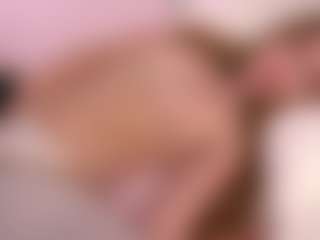 Ellie's Live Sex Cam Show