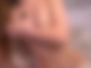 Ellie's Live Sex Cam Show