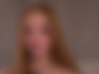 Live cam show with Ellie - Solo on Fit Hotties
