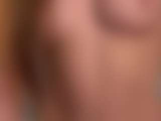 Live cam show with Ellie - Oil on makecum.org