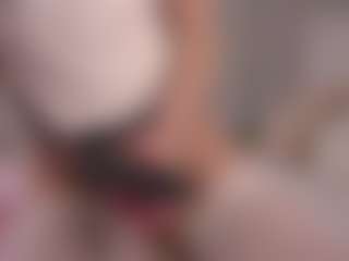 Live cam show with Ellie - Ass Clapping on crypto-cams