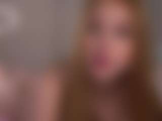 Live cam show with Ellie - Average on Camsoda