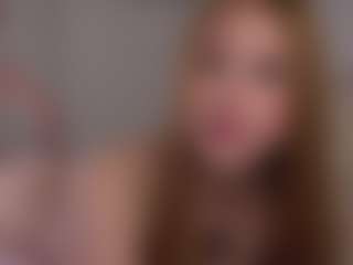 Live cam show with Ellie - Average on sexylive.show