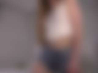 Ellie's Live Sex Cam Show