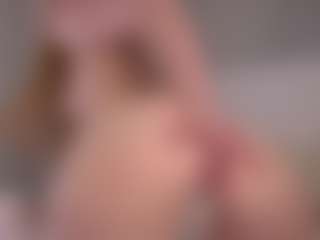 Live cam show with Ellie - Red Hair on Camsoda