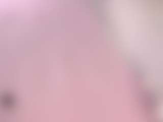 Live cam show with Ellie - Thin on SquirtSoMuch