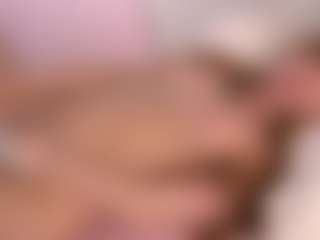 Ellie's Live Sex Cam Show