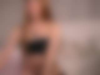 Live cam show with Ellie - Red Hair Squirt on Camsoda