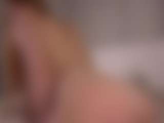 Live cam show with Ellie - Red Hair on Camsoda