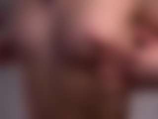 Ellie's Live Sex Cam Show