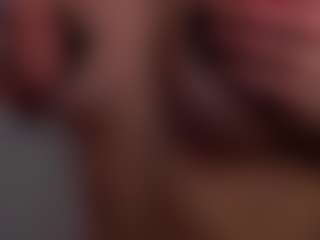 Ellie's Live Sex Cam Show