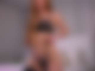 Ellie's Live Sex Cam Show