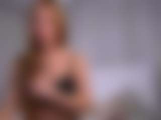 Ellie's Live Sex Cam Show