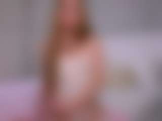 Live cam show with Ellie - Red Hair on Camsoda