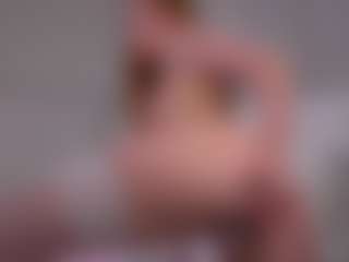 Ellie's Live Sex Cam Show