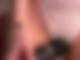Live cam show with Ellie - Thin on SpankPalCams