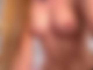 Live cam show with Ellie - Red Hair Squirt on nudelive.tv