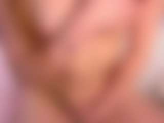 Live cam show with Ellie - Amateur on SpankPalCams