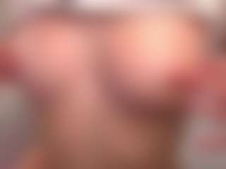 Ellie's Live Sex Cam Show