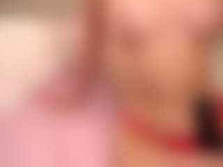 Live cam show with Ellie - College on Hubzter Live