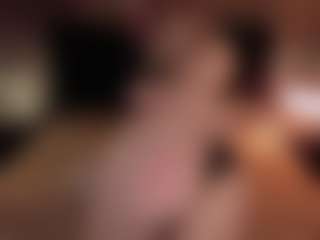 Live cam show with Saint_Trisha - Normal on StripNow
